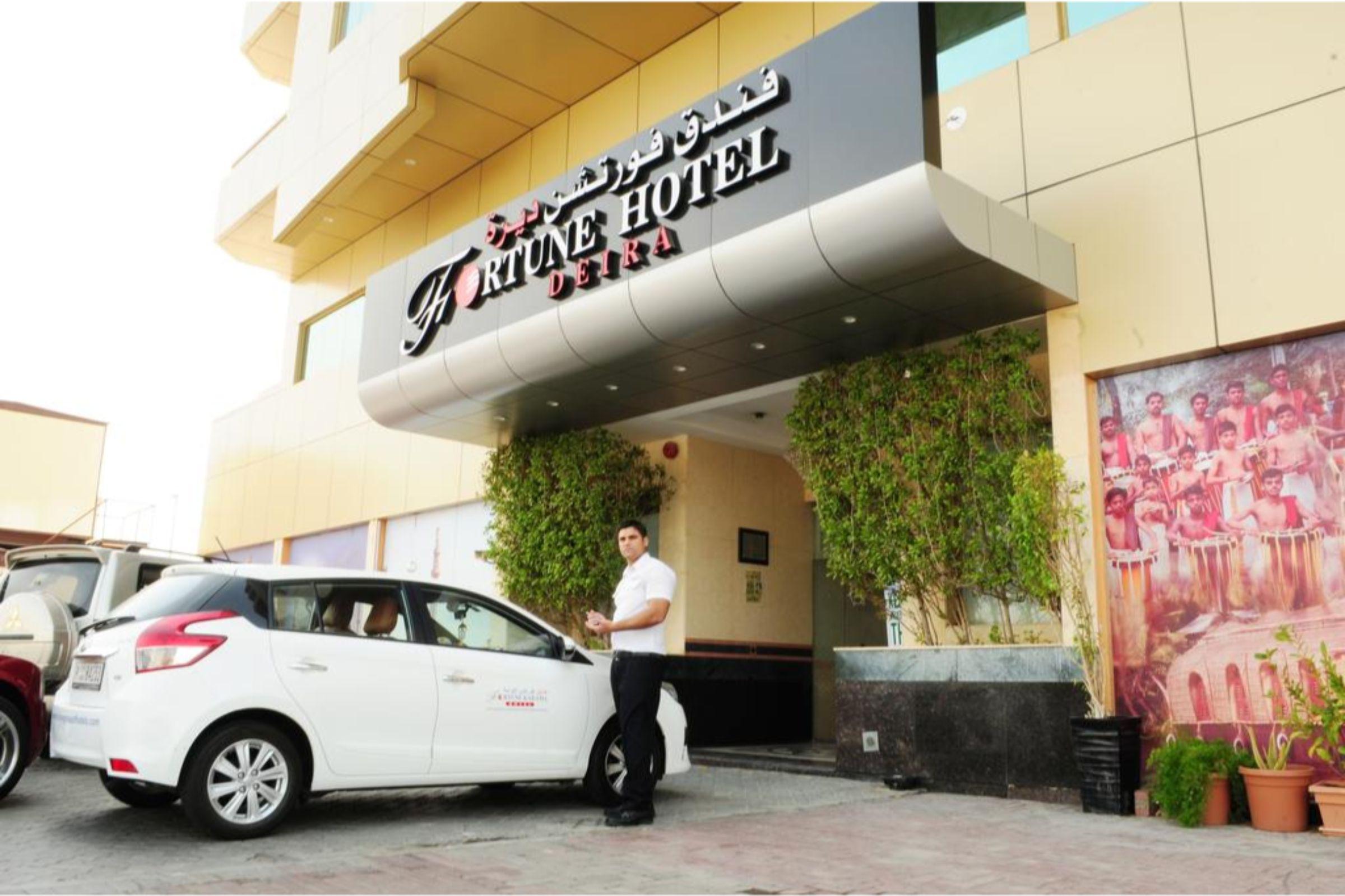 Fortune Hotel Deira Дубай Екстериор снимка