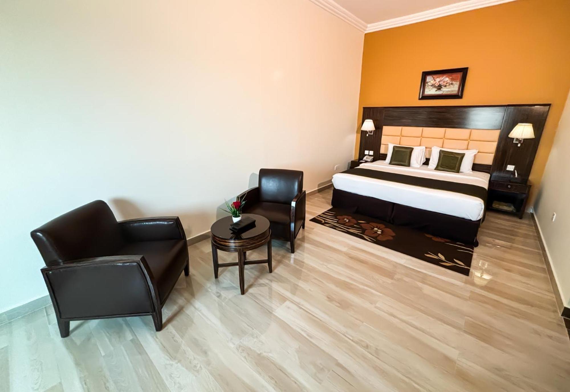 Fortune Hotel Deira Дубай Екстериор снимка