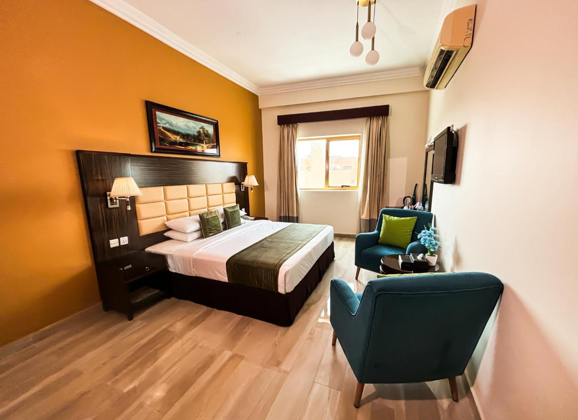 Fortune Hotel Deira Дубай Екстериор снимка