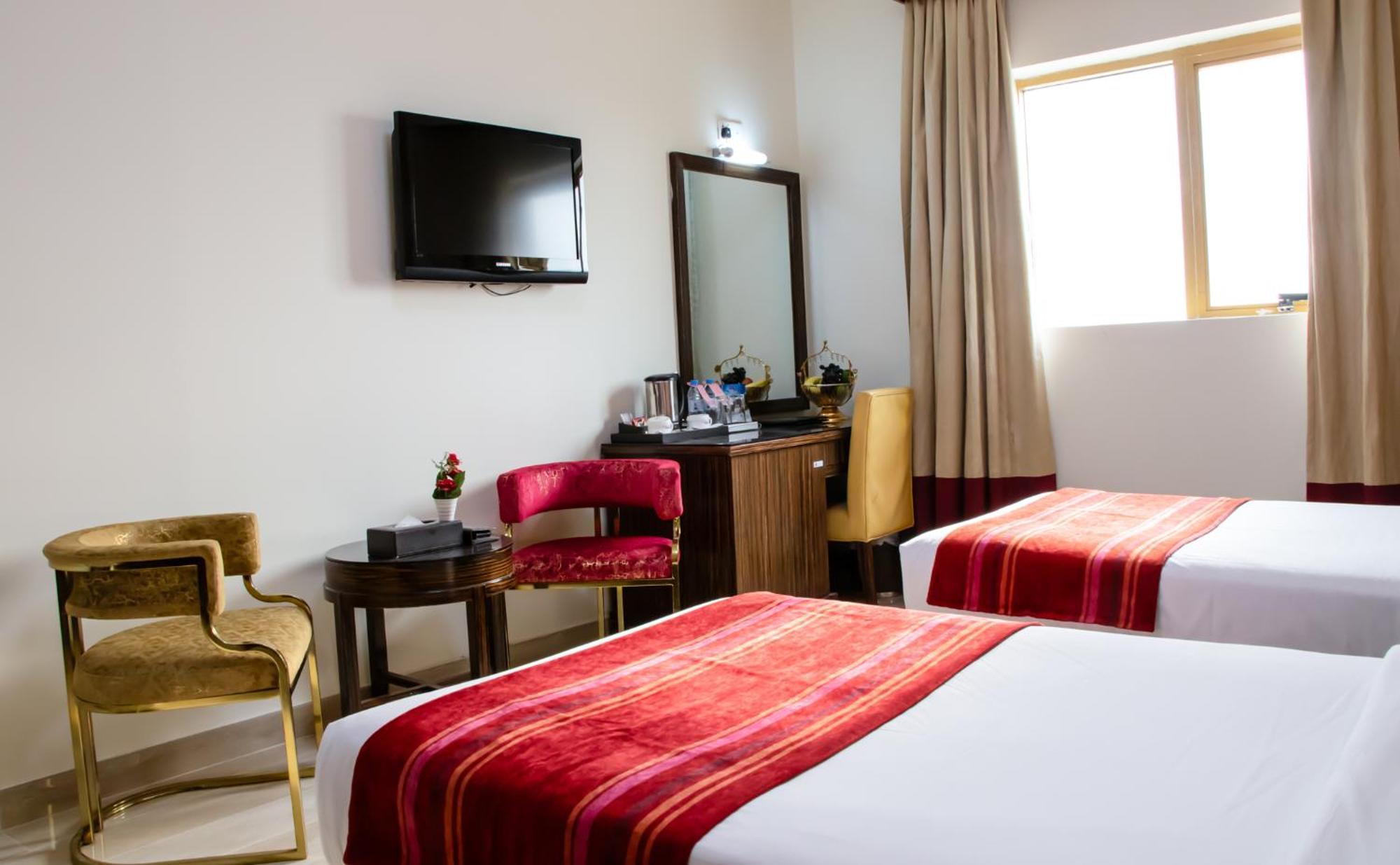 Fortune Hotel Deira Дубай Екстериор снимка