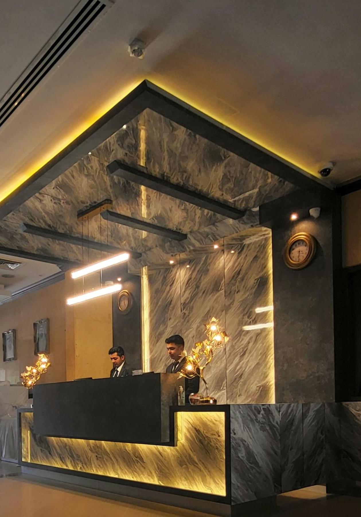 Fortune Hotel Deira Дубай Екстериор снимка